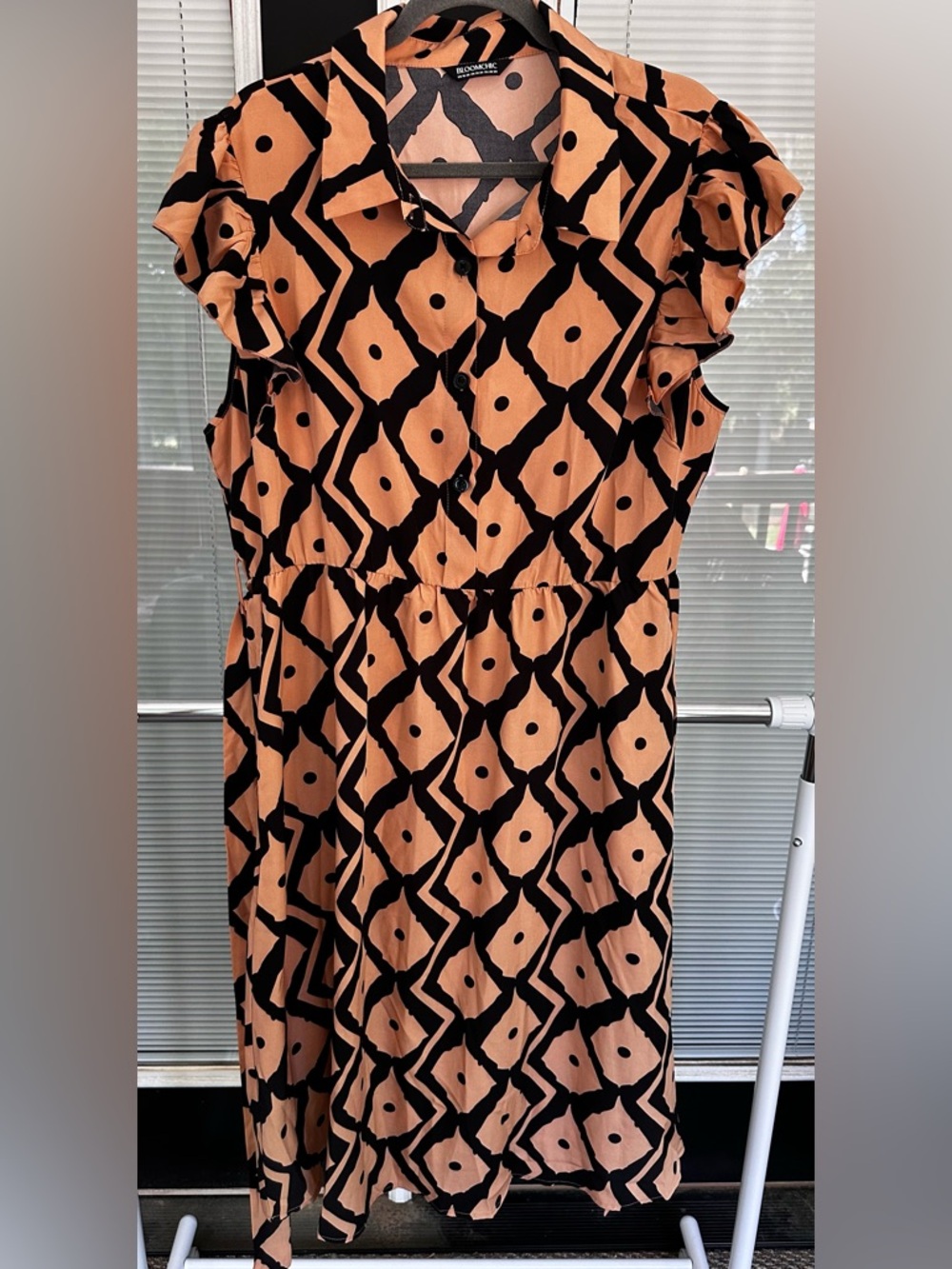 Size 18-20 BloomChic Black & Peach Geometric Print Shirt Dress. Never worn!